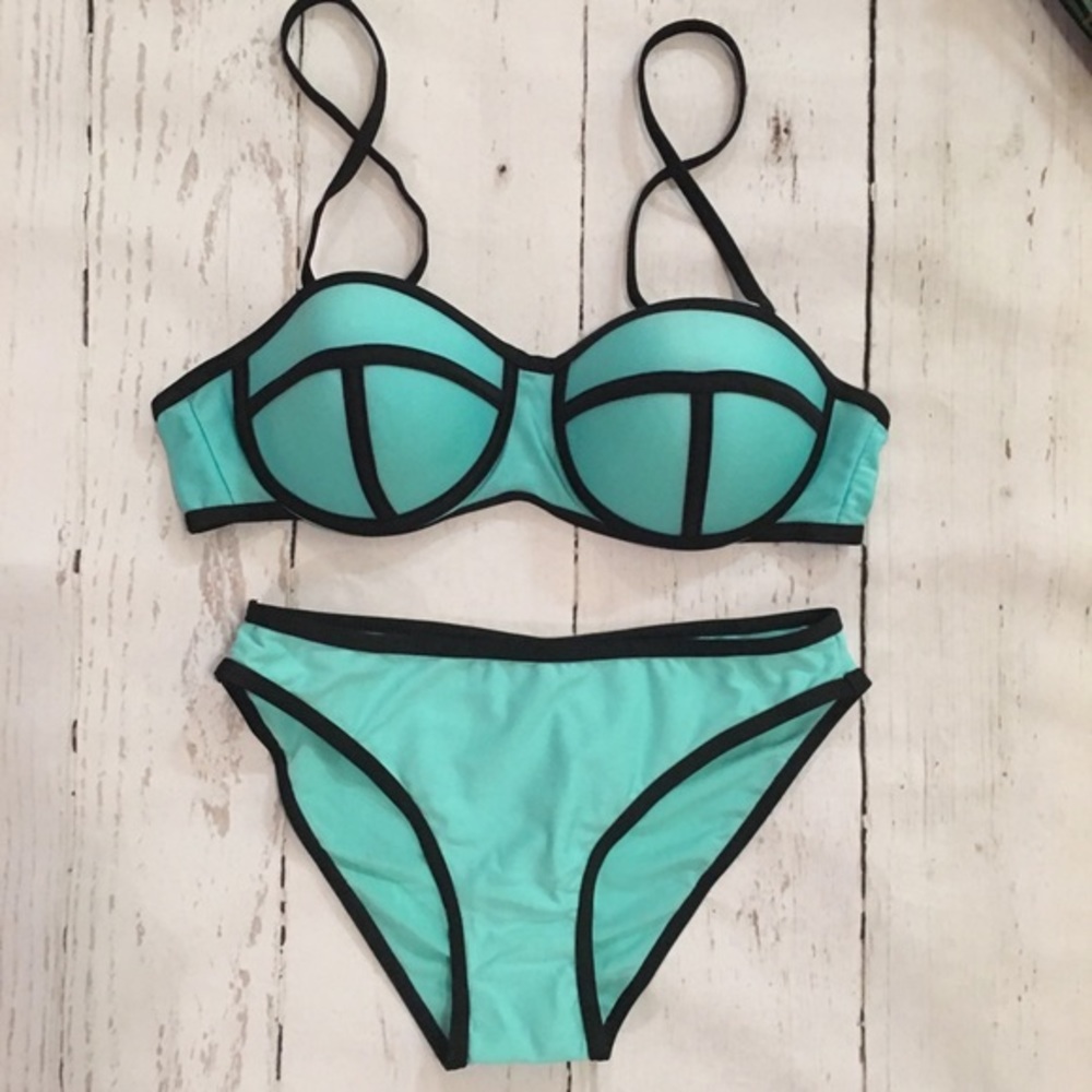 👙🍹BRIGHTER TURQUOISE & BLACK BOTTOMS-NEW🍹👙‎ - Picture 2 of 5
